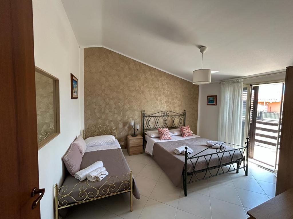 Nina Apartament Giardini Naxos Con Posto Auto Dış mekan fotoğraf